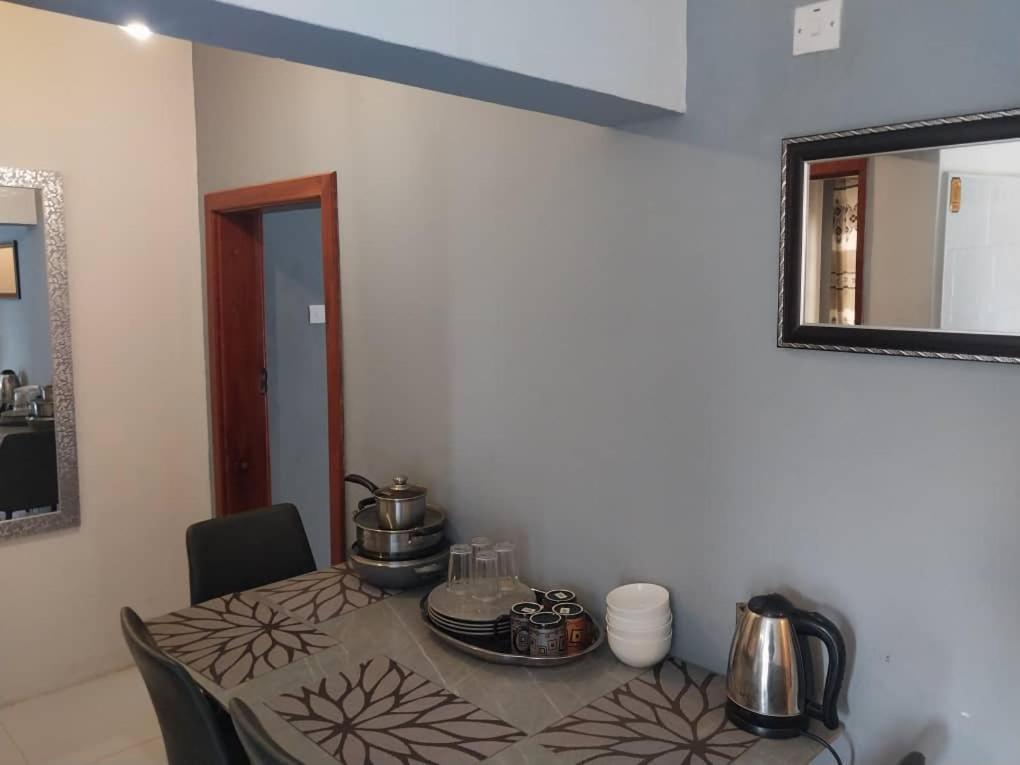 Emmrose Apartments Chingola Exterior foto